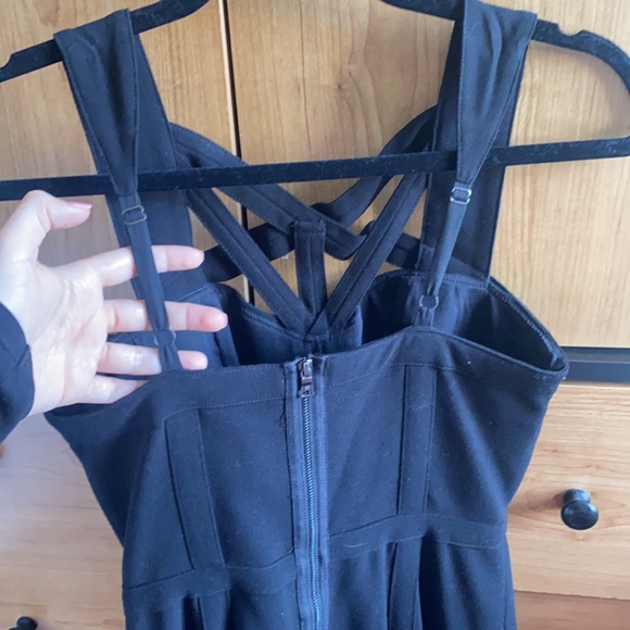 ❣️sold❣️ Bcbg dress - Picture 3 of 4